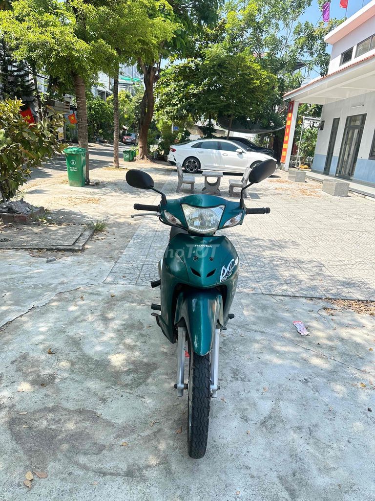 Синие номера автомобилей Honda Alpha