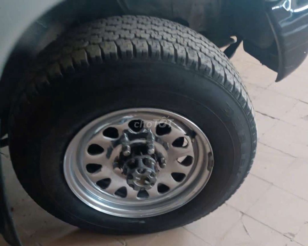 Vỏ lướt Bridgestone Dueler 205R16C cho Pajero SUV