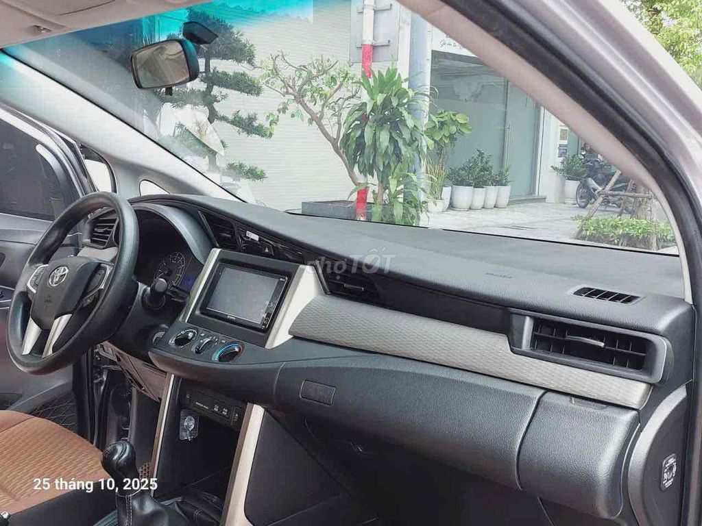 Toyota Innova 2019 2.0E - 100000 km. Mua bán Ô tô tại Quận Hoàng Mai Hà Nội được đăng bởi Dương Xuân Trường hình 18