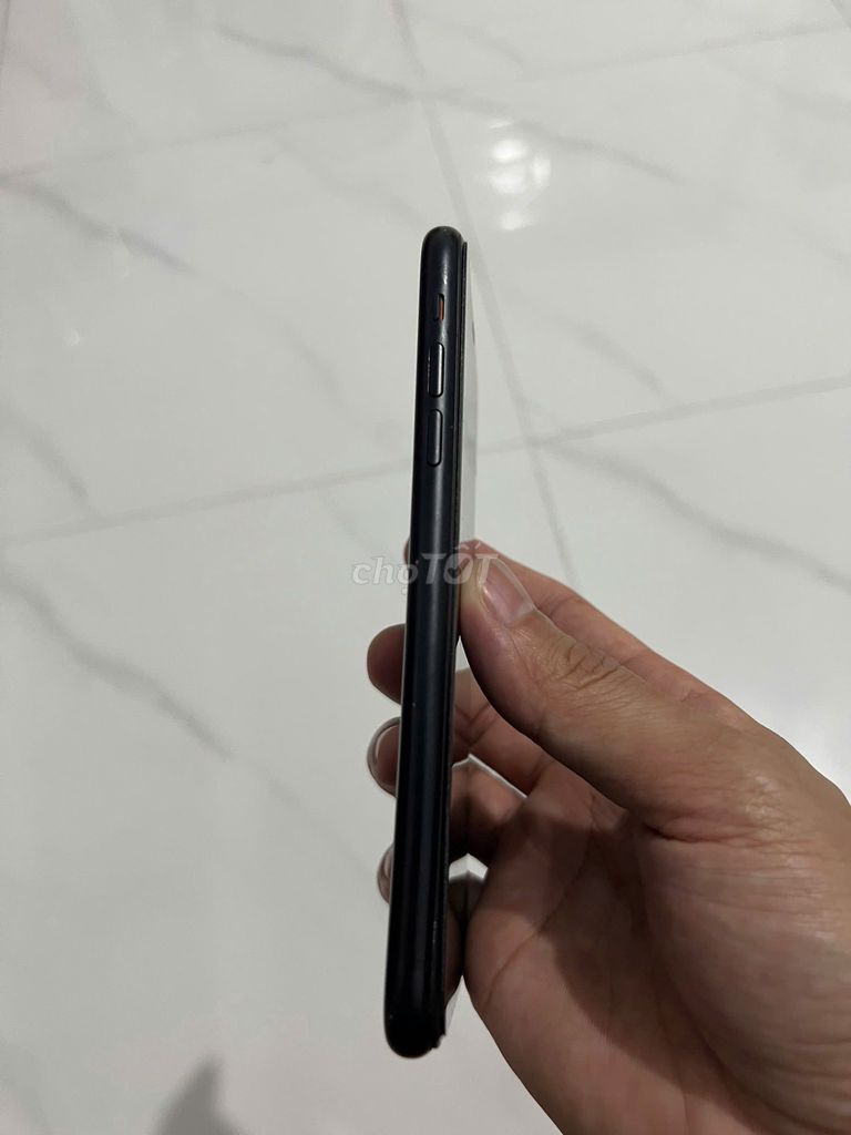 Apple iPhone XR 64GB Đen Như mới. Mua bán Điện thoại tại Thị xã Bến Cát Bình Dương được đăng bởi Tran Tien hình 1