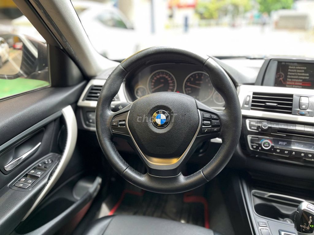 BMW 320i 2016 XE GIA ĐÌNH 1 CHỦ TỪ ĐẦU MUA MỚI ĐẸP. Mua bán Ô tô tại Thành phố Thủ Đức Tp Hồ Chí Minh được đăng bởi Hiếu hình 15