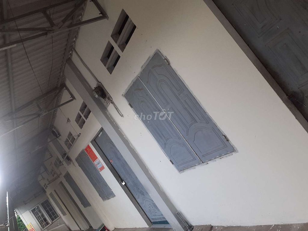 Phòng sạch sẽ giá rẻ, ngay trung tâm Bà Tô