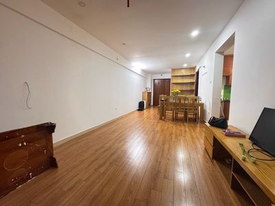 HIẾM CẦU GIẤY - CĂN CC KĐT MỚI NAM TRUNG YÊN, Ở SƯỚNG - 70M2, GẦN 5 TỶ