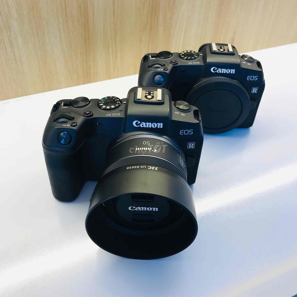Máy ảnh Canon EOS RP Đen. Mua bán Máy ảnh, Máy quay tại Thành phố Nam Định Nam Định được đăng bởi LONGVU STORE hình 1