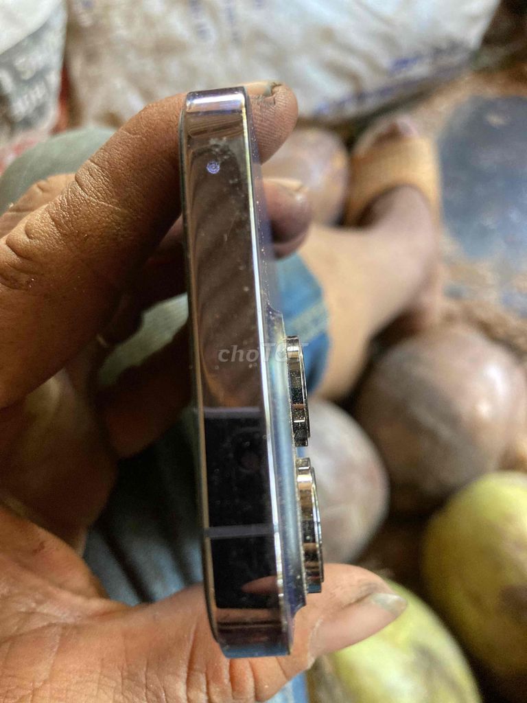 iPhone 14 Pro 256GB Tím, màn cấn mực nhẹ. Mua bán Điện thoại tại Huyện Cầu Kè Trà Vinh được đăng bởi Xém Uy Tín hình 1