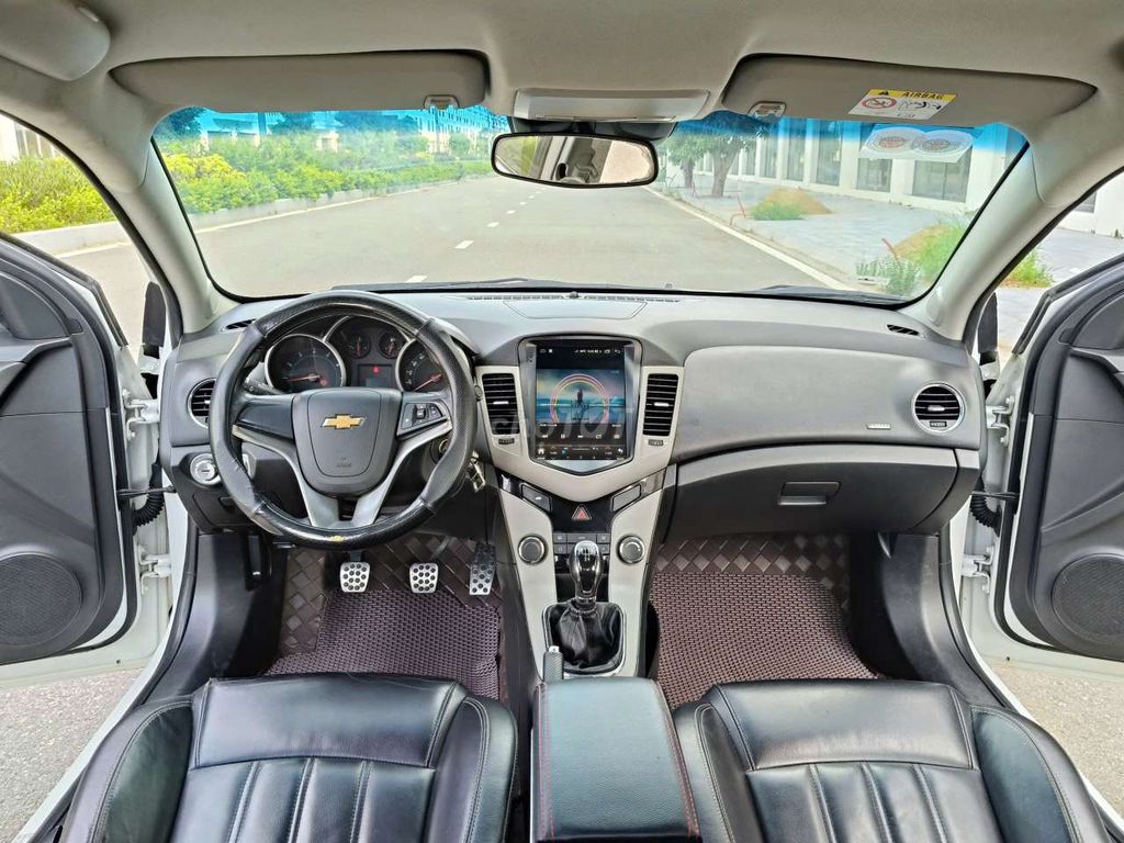 Bán Chevrolet Cruze 2018 số sàn. Xe rin cọp đẹp. Mua bán Ô tô tại Thị xã An Nhơn Bình Định được đăng bởi Đại Lộc  hình 8