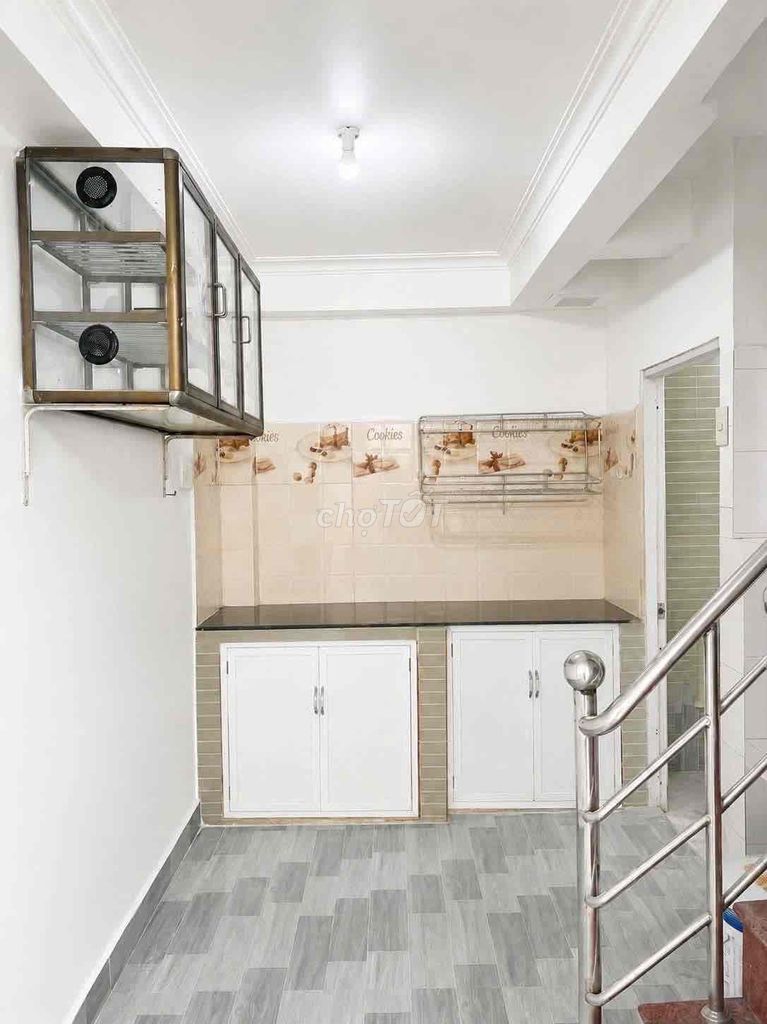 Дом 4.5х16м, 2 этажа, 3 спальни, подъезд грузовика, район Го Дау, Тан Фу