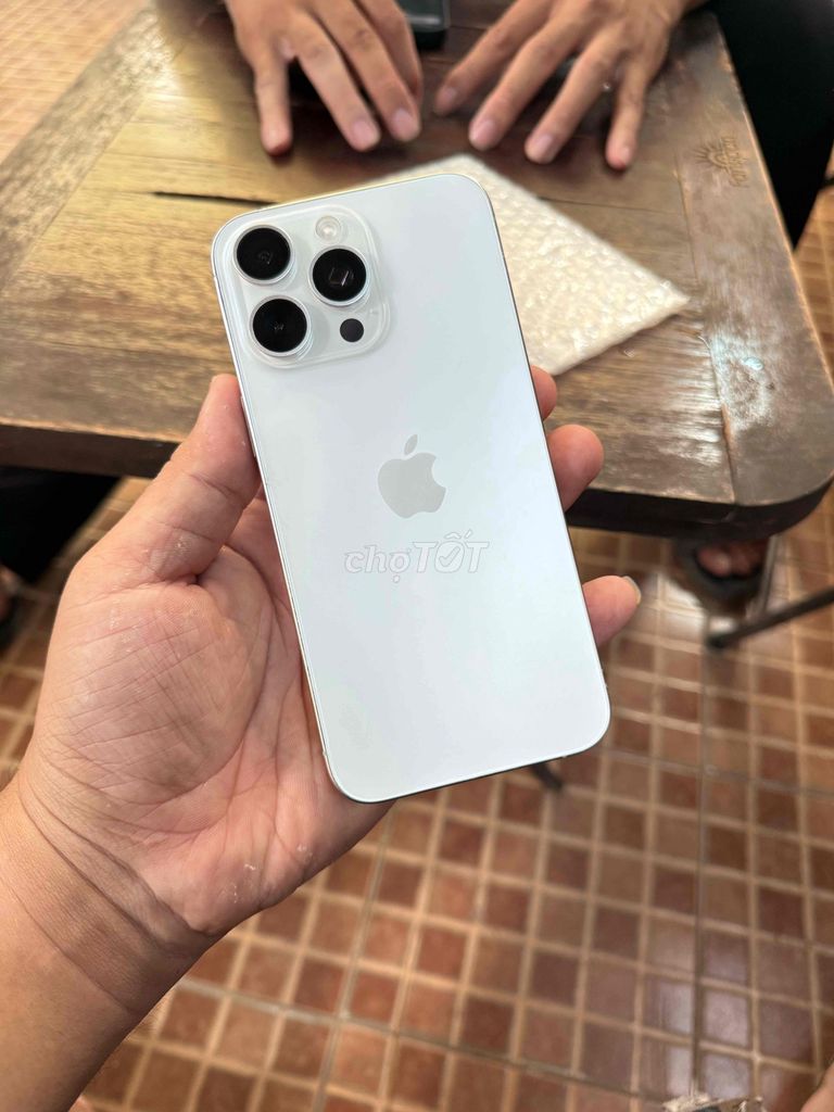 Apple iPhone 15 Pro Max 256GB Trắng. Mua bán Điện thoại tại Thành phố Bến Tre Bến Tre được đăng bởi Tâm Táo Luxury hình 1