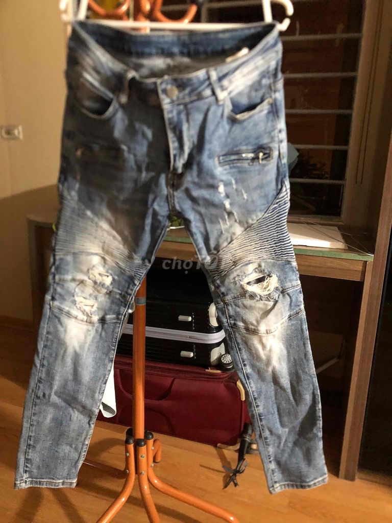 Quần jean nam Balmain size 34. Mua bán Quần áo tại Quận Ba Đình Hà Nội được đăng bởi Ngô Hoàng Anh hình 1