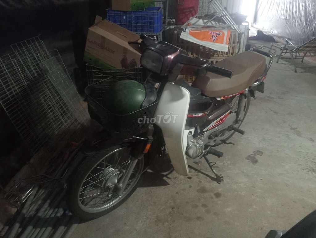 Honda Dream màu Nâu trắng. Mua bán Xe máy tại Thành phố Thủ Dầu Một Bình Dương được đăng bởi Trinh văn bình hình 1