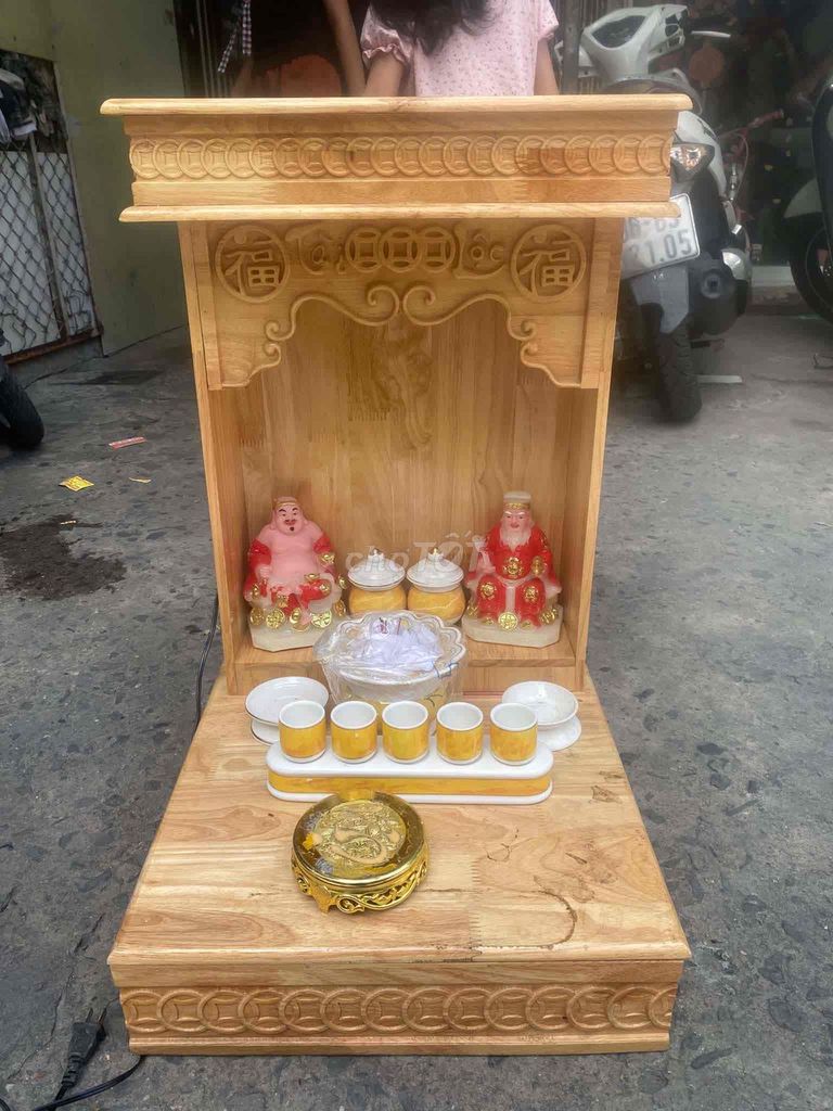 Bàn thờ Thần Tài Gỗ Vàng gỗ tự nhiên Cổ kính. Mua bán Nội thất, đồ gia dụng khác tại Quận 7 Tp Hồ Chí Minh được đăng bởi Nguyễn Thị Phượng hình 1
