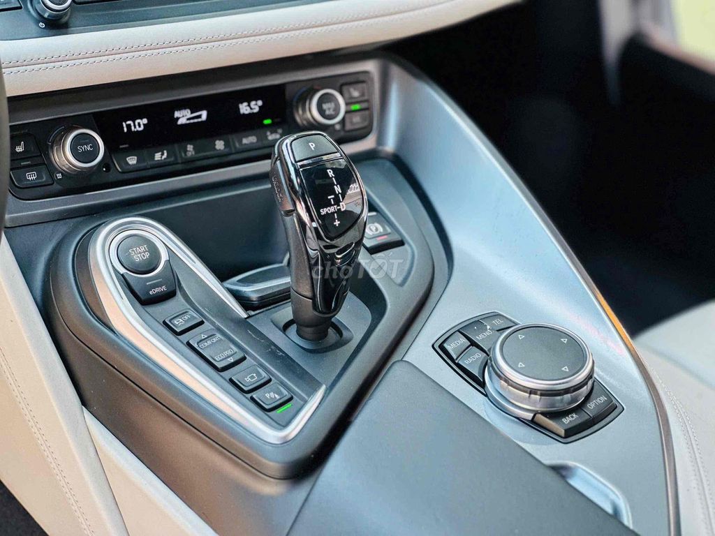 BMW i8 2015 - 35000 km. Mua bán Ô tô tại Quận 8 Tp Hồ Chí Minh được đăng bởi Hồng Phúc hình 7