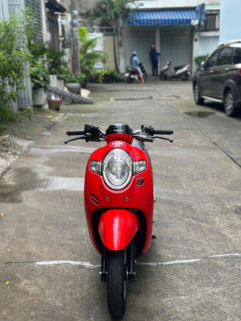 Honda Scoopy 2018, документы в порядке, родной мотор, тюнинг