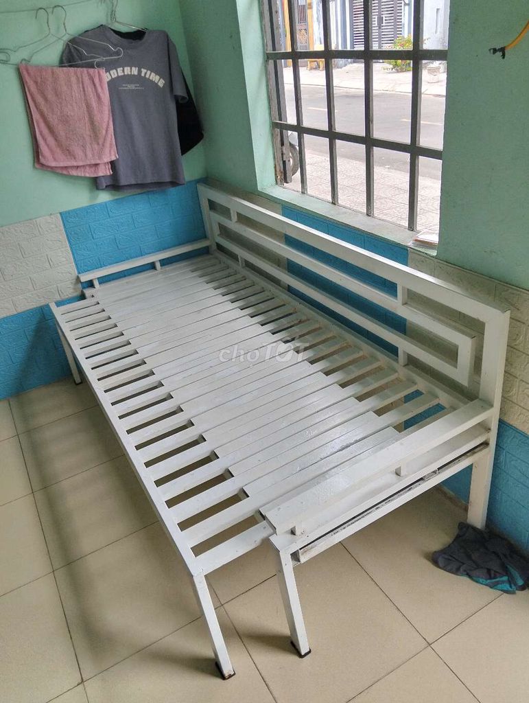 Giường sắt xếp gọn. Mua bán Giường, chăn ga gối nệm tại Quận Cẩm Lệ Đà Nẵng được đăng bởi mai hình 1
