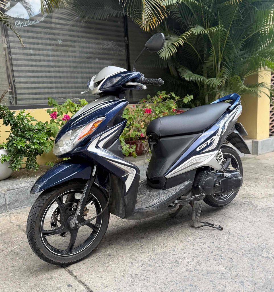 Yamaha Luvias является владельцем морской гладководной машины Vinh Long