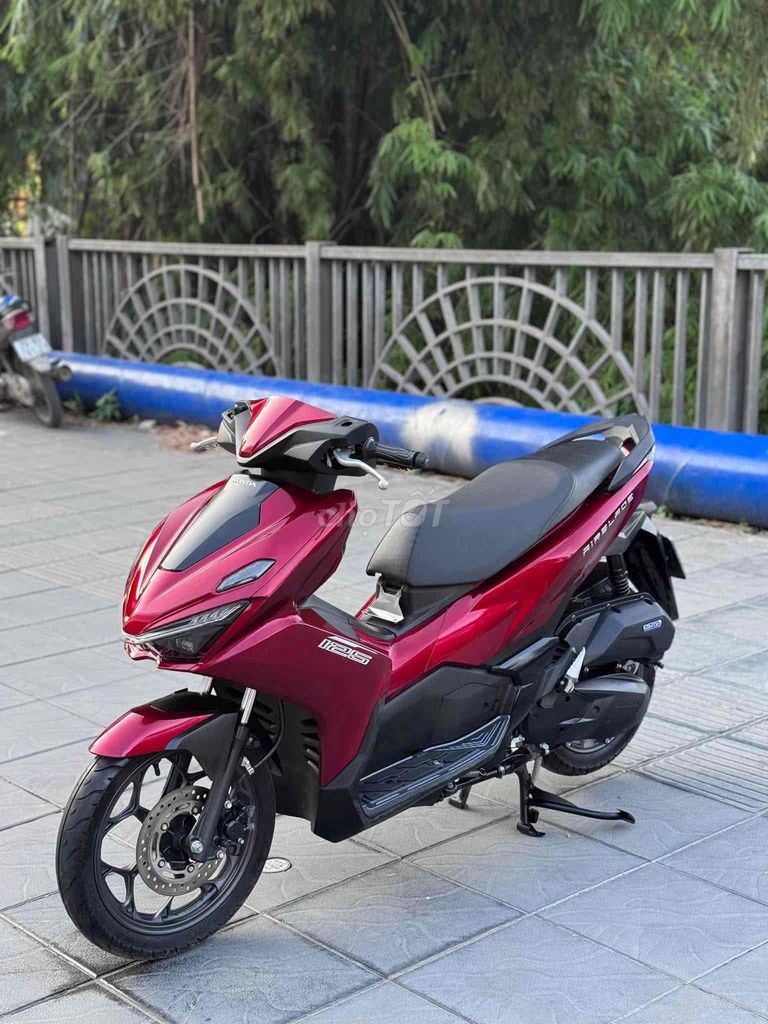 Воздушный клинок Honda 2026 красный