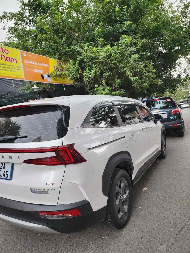 Hyundai Custin Trắng 7 chỗ Da. Mua bán Ô tô tại Huyện Bình Chánh Tp Hồ Chí Minh được đăng bởi Nam hình 4