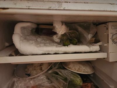 Tủ lạnh ngon đét - Bán để mua mới - K trả giá