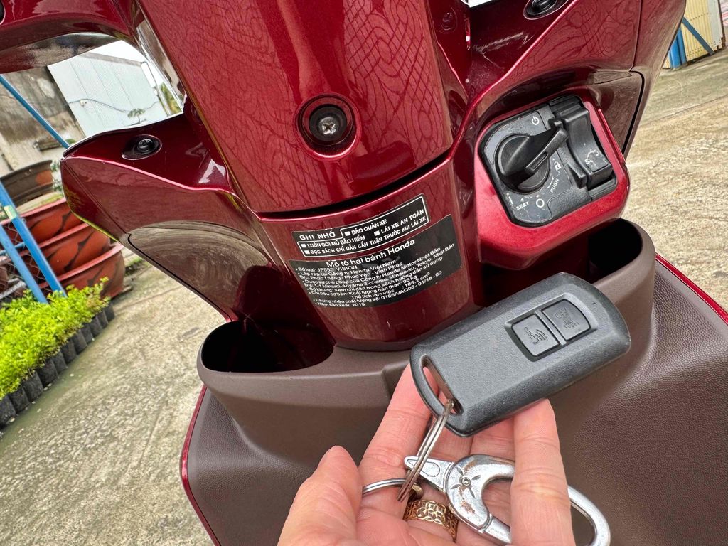vision chính chủ mới đẹp không lỗi lầm. Mua bán Xe máy tại Thành phố Buôn Ma Thuột Đắk Lắk được đăng bởi Thu Hiền hình 7