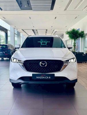 Mazda CX-8 Tặng Bảo hiểm vật chất, giảm giá sâu