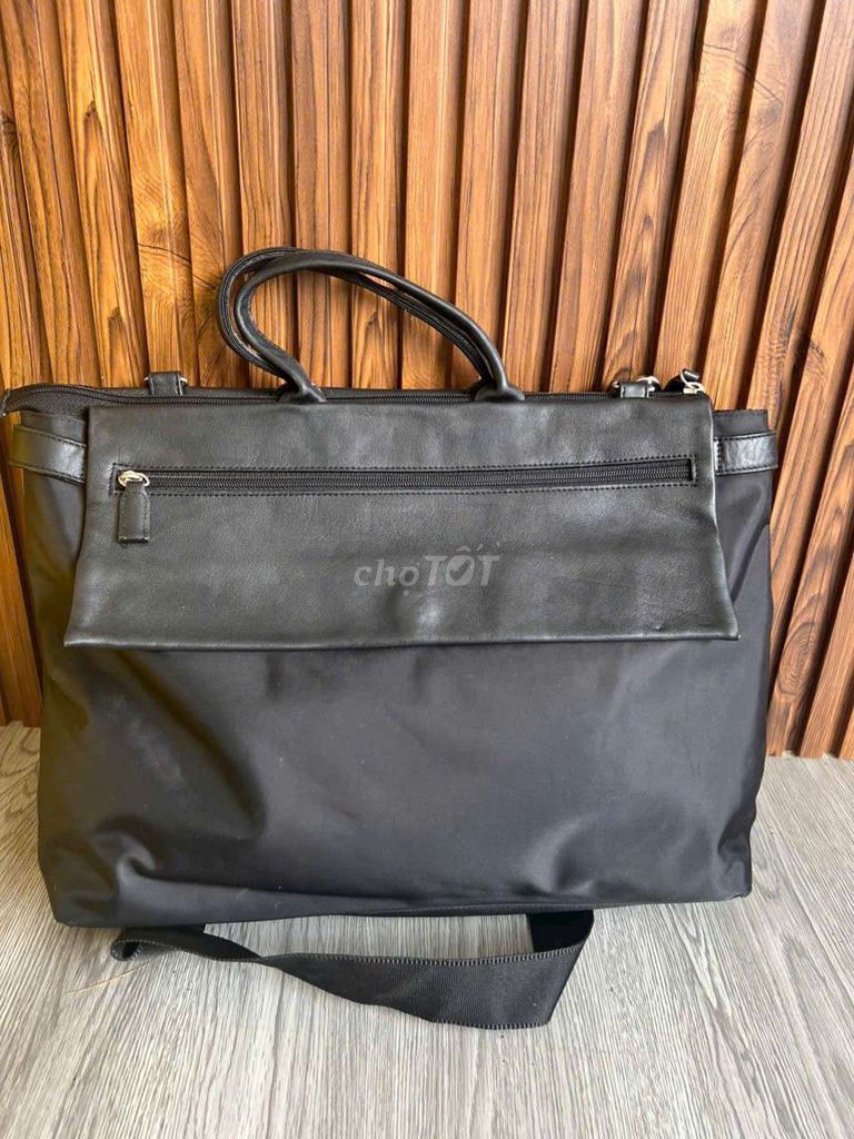 Túi xách Prada Unisex Da và vải. Mua bán Túi xách tại Huyện Thoại Sơn An Giang được đăng bởi Tống Giang hình 1