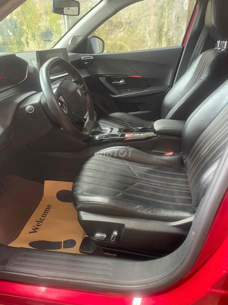 Peugeot 2008 2021 Active - 60000 km. Mua bán Ô tô tại Thành phố Thủ Đức Tp Hồ Chí Minh được đăng bởi Tô Văn Khiêm hình 5