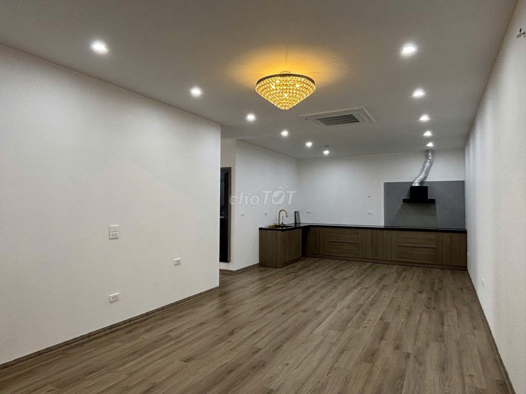 Аренда · 3 комн. · 115 м² · Quận 1, ул. Bến Chương Dương