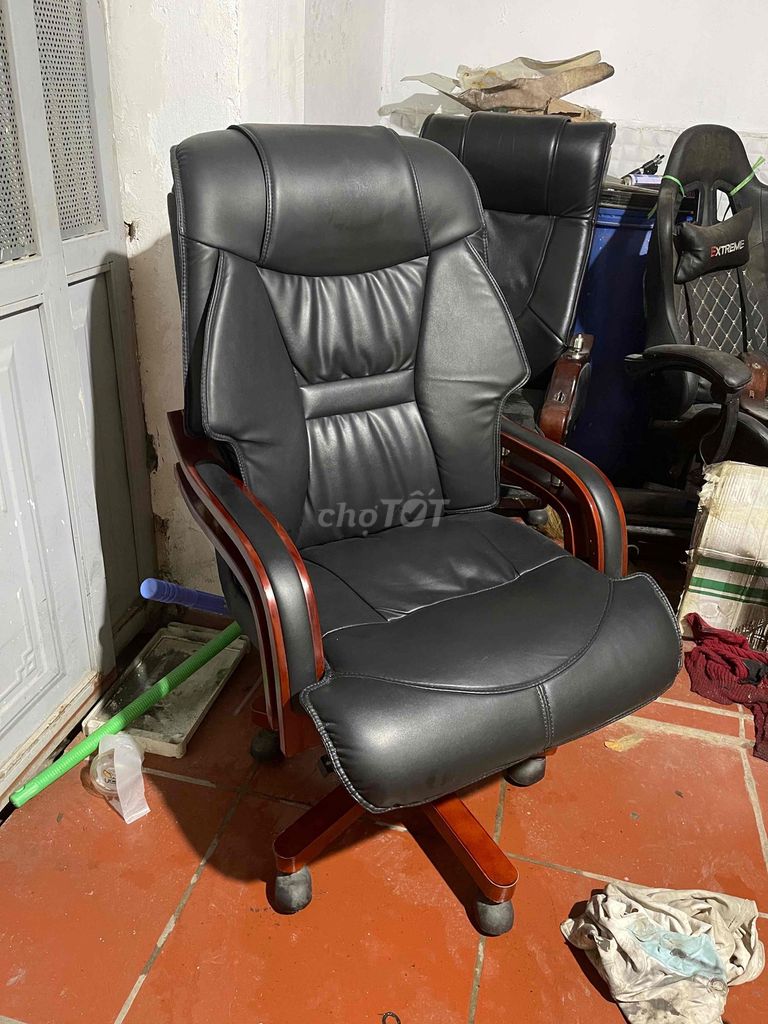 Ghế giám đốc 1tr2. Mua bán Đồ dùng văn phòng tại Quận Cầu Giấy Hà Nội được đăng bởi Phan Thành hình 1