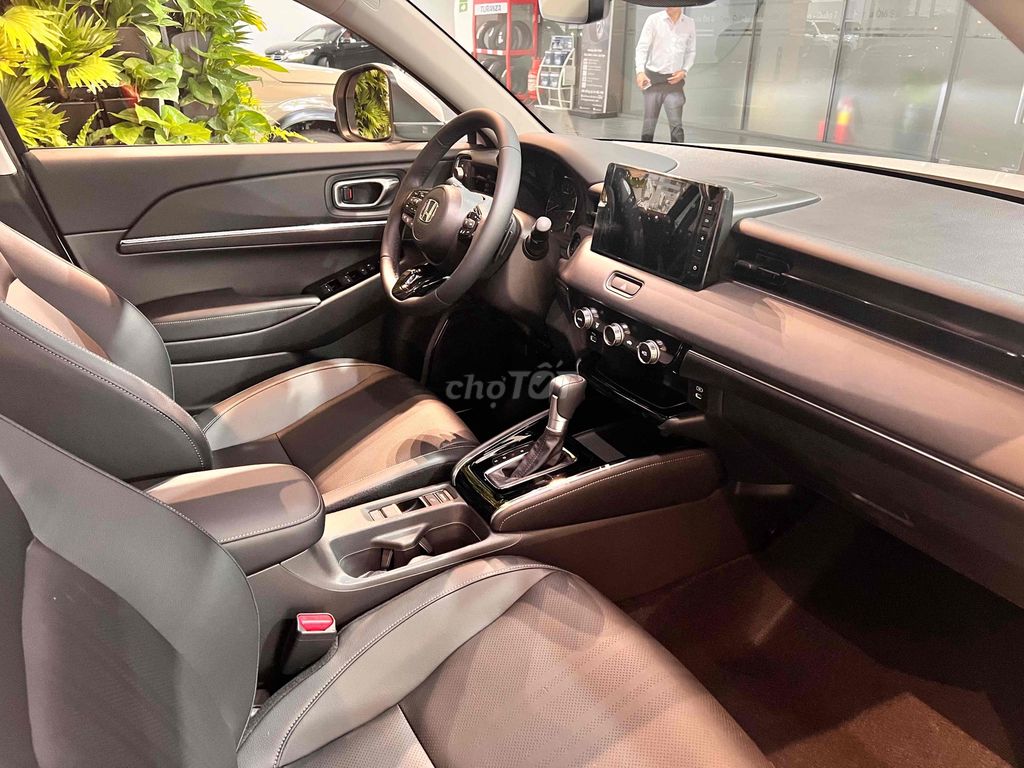 Honda HR-V 2025 L xe sẵn giao ngay. Mua bán Ô tô tại Quận 7 Tp Hồ Chí Minh được đăng bởi Đại lý Ô tô Honda Quận 7 hình 8
