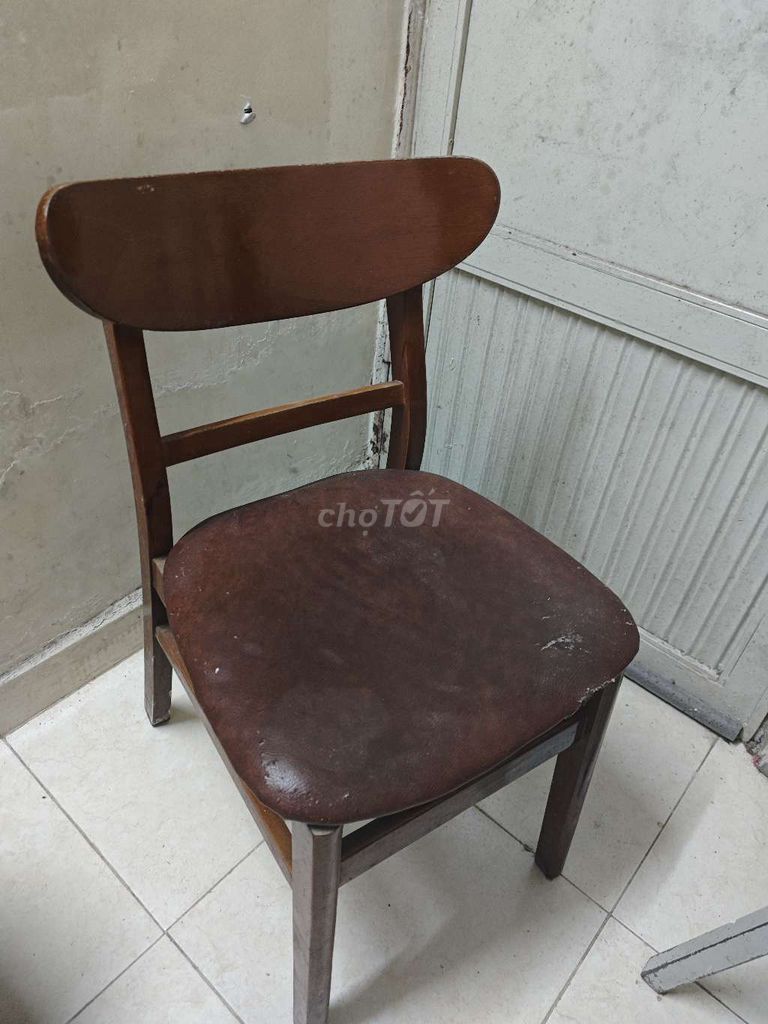 Ghế Gỗ Màu Nâu. Mua bán Nội thất, đồ gia dụng khác tại Thành phố Đà Lạt Lâm Đồng được đăng bởi quang nguyen hình 1