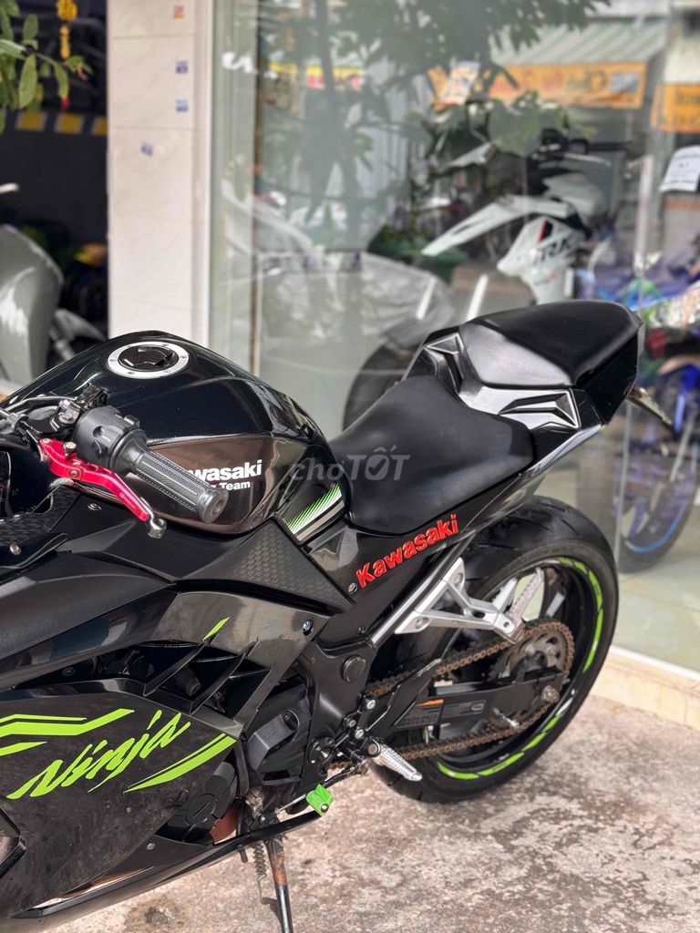 Cần bán Kawasaki Ninja300 2016 Biển 89 9 chủ. Mua bán Xe máy tại Quận Bình Tân Tp Hồ Chí Minh được đăng bởi Việt Motor Bình Tân hình 4