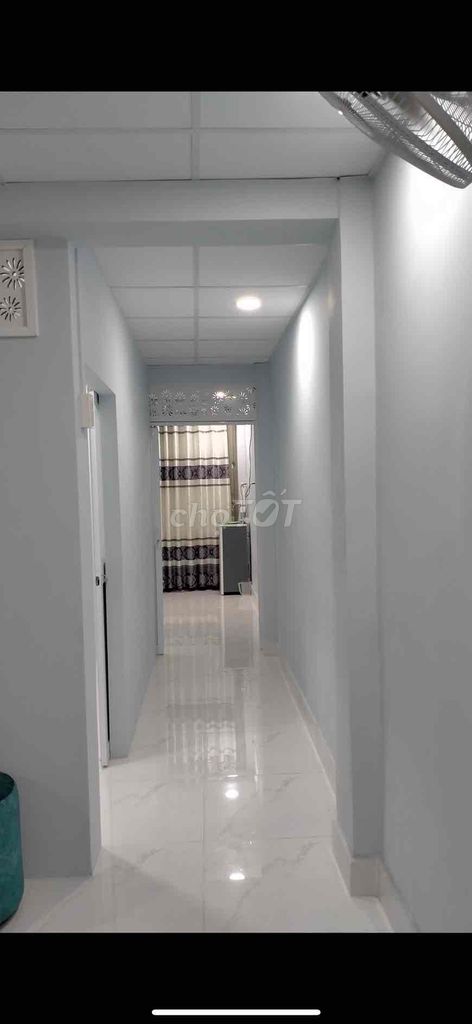 Bán căn hộ tập thể ,P12Q5 HCM City ,DT 64m,2PN. 1wc, hẻm 8m oto tránh