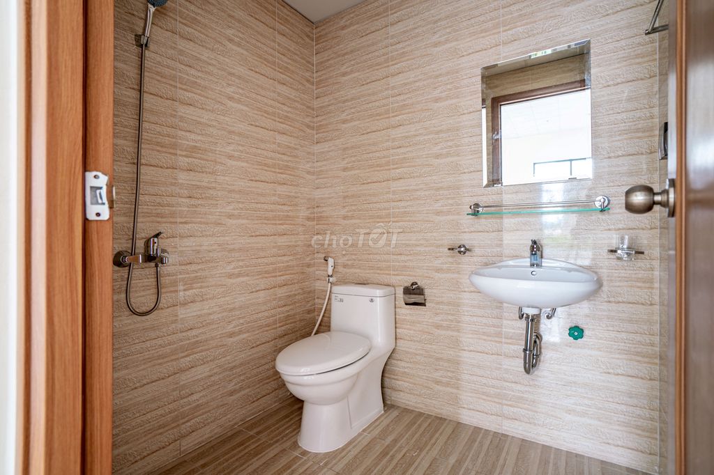 CHÍNH CHỦ CHO THUÊ SHOP KHỐI ĐẾ ORI. DT: 82M2, GIÁ 5TR/THÁNG. Cho thuê văn phòng, mặt bằng kinh doanh tại Quận Liên Chiểu Đà Nẵng được đăng bởi Phạm Việt hình 2