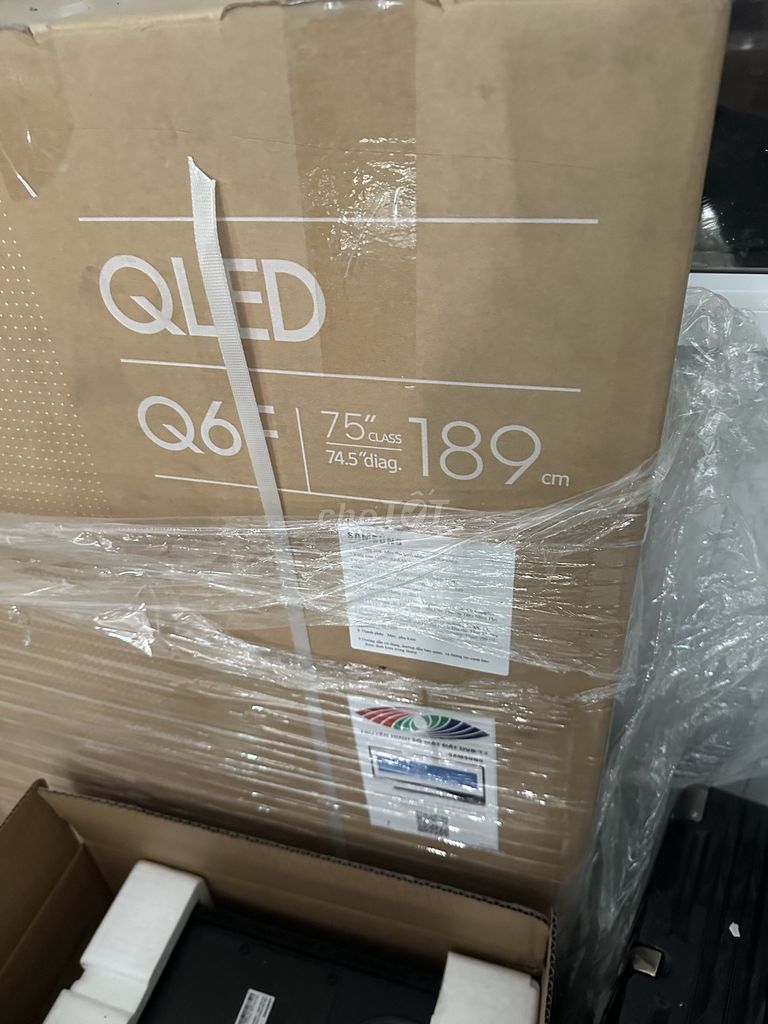 Tivi QLED Samsung Q6F 74.5 inch Mới. Mua bán Tivi, Âm thanh tại Thành phố Thủ Dầu Một Bình Dương được đăng bởi Hiếu Trần Quang hình 1