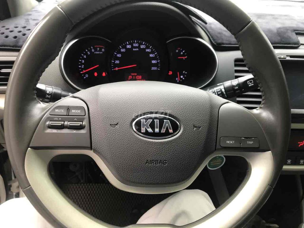 xe Kia Morning 2017 Si 1.25 AT - 70000 km. Mua bán Ô tô tại Quận Cẩm Lệ Đà Nẵng được đăng bởi Người bán hình 3
