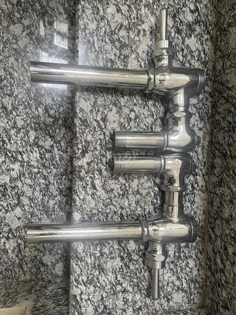 Cần gạt nước kim loại bạc. Mua bán Thiết bị vệ sinh, nhà tắm tại Quận Hải An Hải Phòng được đăng bởi Trần Lợi hình 1