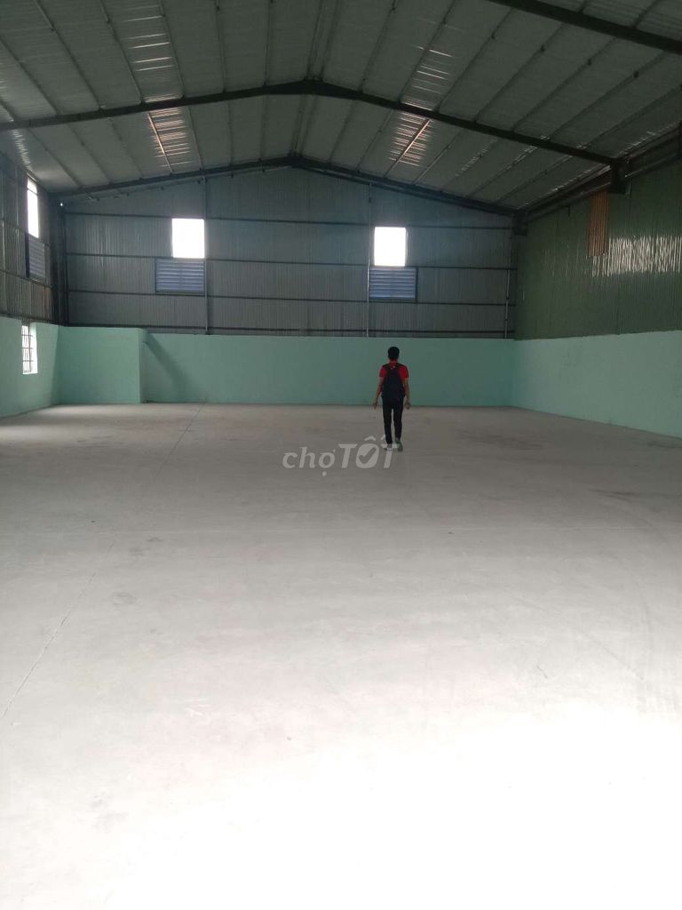 Cho thuê xưởng 400m2, điện 3pha, đường xe tải, xưởng mới 100%