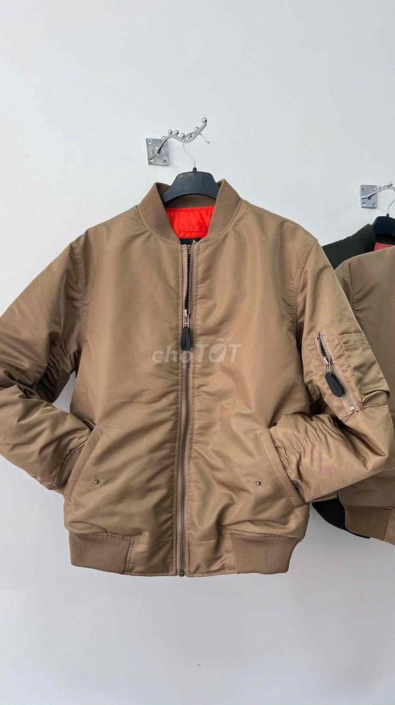Áo khoác bomber nam mới 100%. Mua bán Quần áo tại Thành phố Đà Lạt Lâm Đồng được đăng bởi Tên chưa cung cấp hình 1
