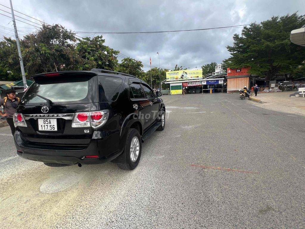 Toyota Fortuner 2013 2.7V 4x4 AT - 121000 km. Mua bán Ô tô tại Huyện Hóc Môn Tp Hồ Chí Minh được đăng bởi luân lê minh hình 5