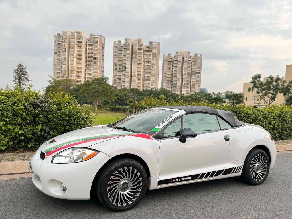 Bán xe Mitsubishi Eclipse 2006 mui trần cực đẹp