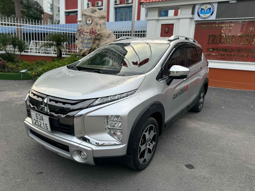 Mitsubishi Xpander Cross 2021 AT - 38000 km