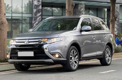 Mitsubishi Outlander 2019 2.0L CVT 52.000km Xám