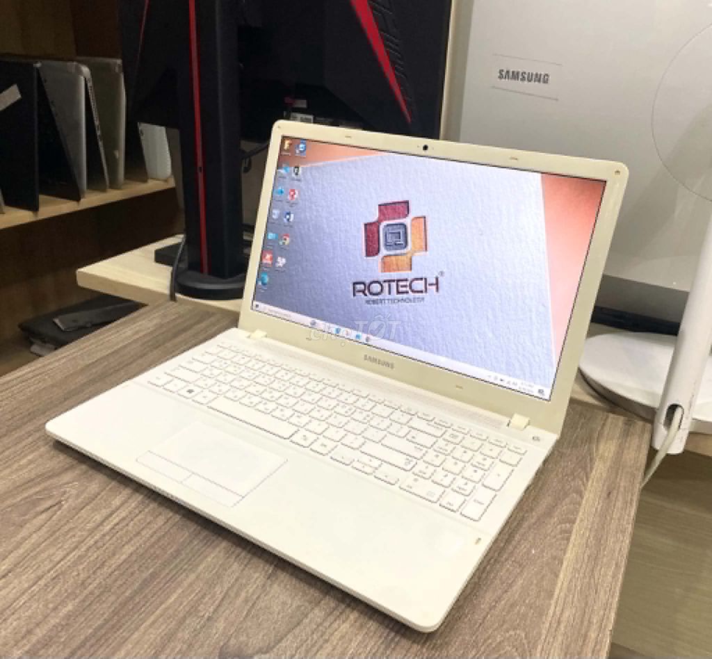 Samsung 3570R Pentium 2117U 8GB 128GB 15.6inch. Mua bán Laptop tại Quận Bình Tân Tp Hồ Chí Minh được đăng bởi Rotech Store hình 1