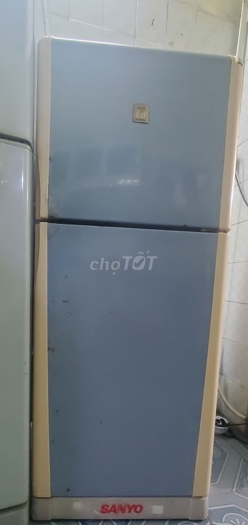 Thanh lý Tủ lạnh cũ Sanyo SR-16KN 160L giá 990,000