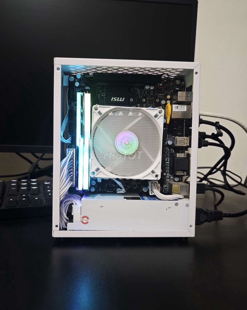 MSI ITX i5-8400 16GB/256GB 1050ti ITX Trắng. Mua bán Máy tính để bàn tại Quận Hà Đông Hà Nội được đăng bởi Chử Thuận hình 1