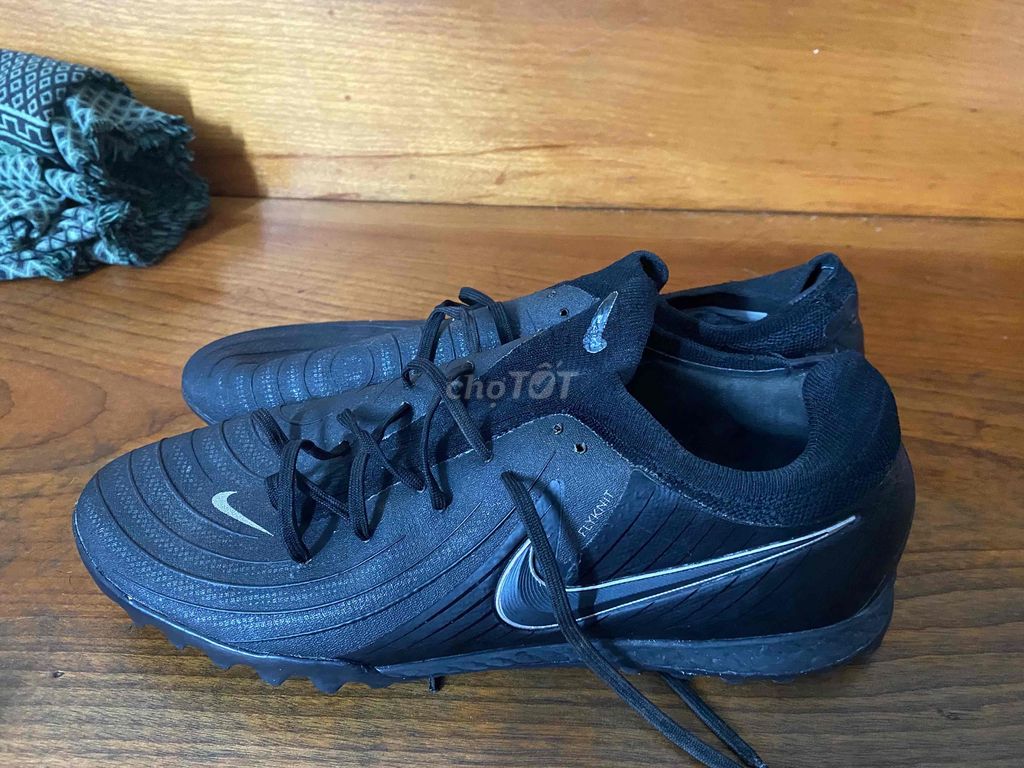 Giày đá bóng Nike Phantom GX2 Pro TF - màu đen. Mua bán Đồ thể thao, Dã ngoại tại Quận 3 Tp Hồ Chí Minh được đăng bởi Nguyễn Văn hình 1