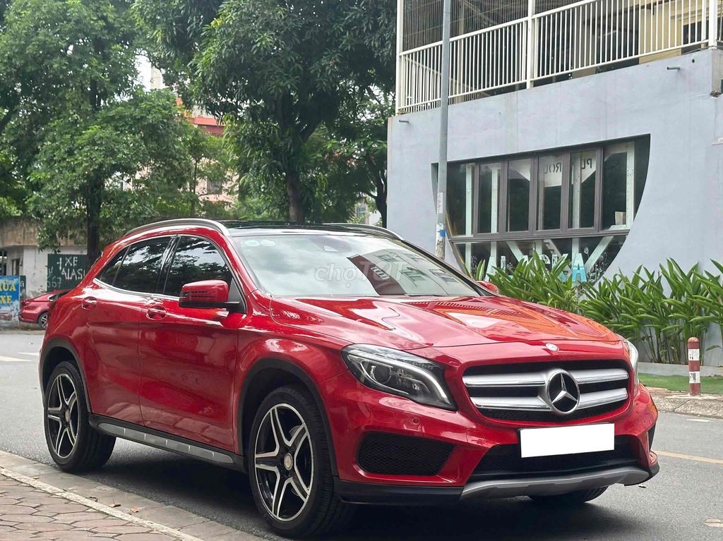 Mercedes Benz GLA250 AMG 4Matic sx 2016 màu đỏ. Mua bán Ô tô tại Quận Cầu Giấy Hà Nội được đăng bởi Cao Quý hình 2
