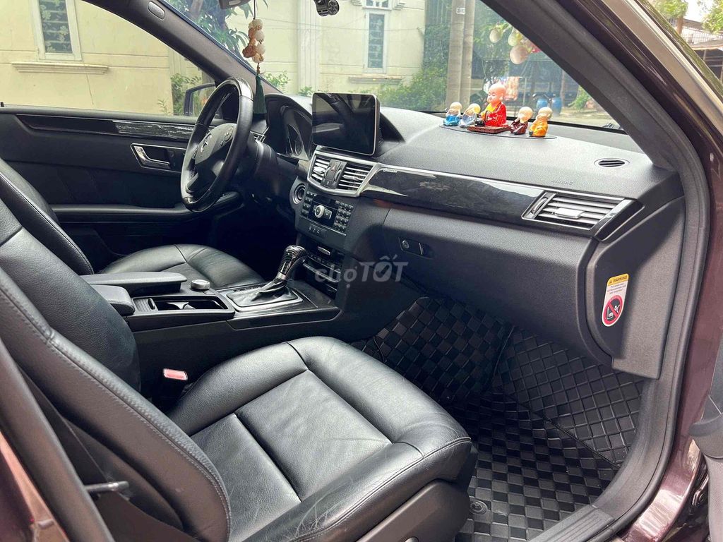 Mercedes Benz E Class 2010 E250 - 130000 km. Mua bán Ô tô tại Thành phố Thuận An Bình Dương được đăng bởi Trần Trung Hiếu hình 15