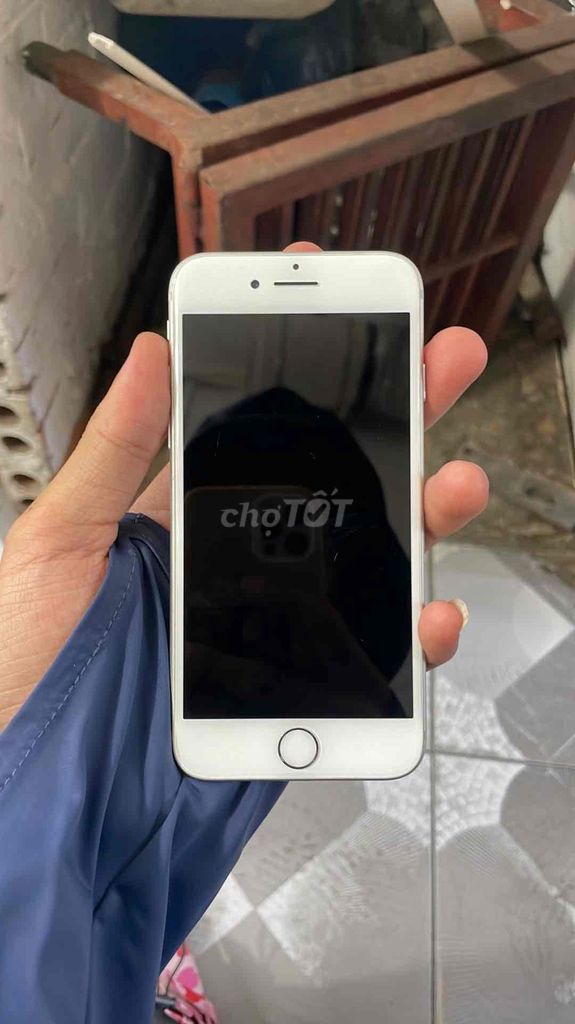 Apple iPhone 7G 32GB Trắng Còn đẹp. Mua bán Điện thoại tại Quận Long Biên Hà Nội được đăng bởi Phạm Hưng hình 1