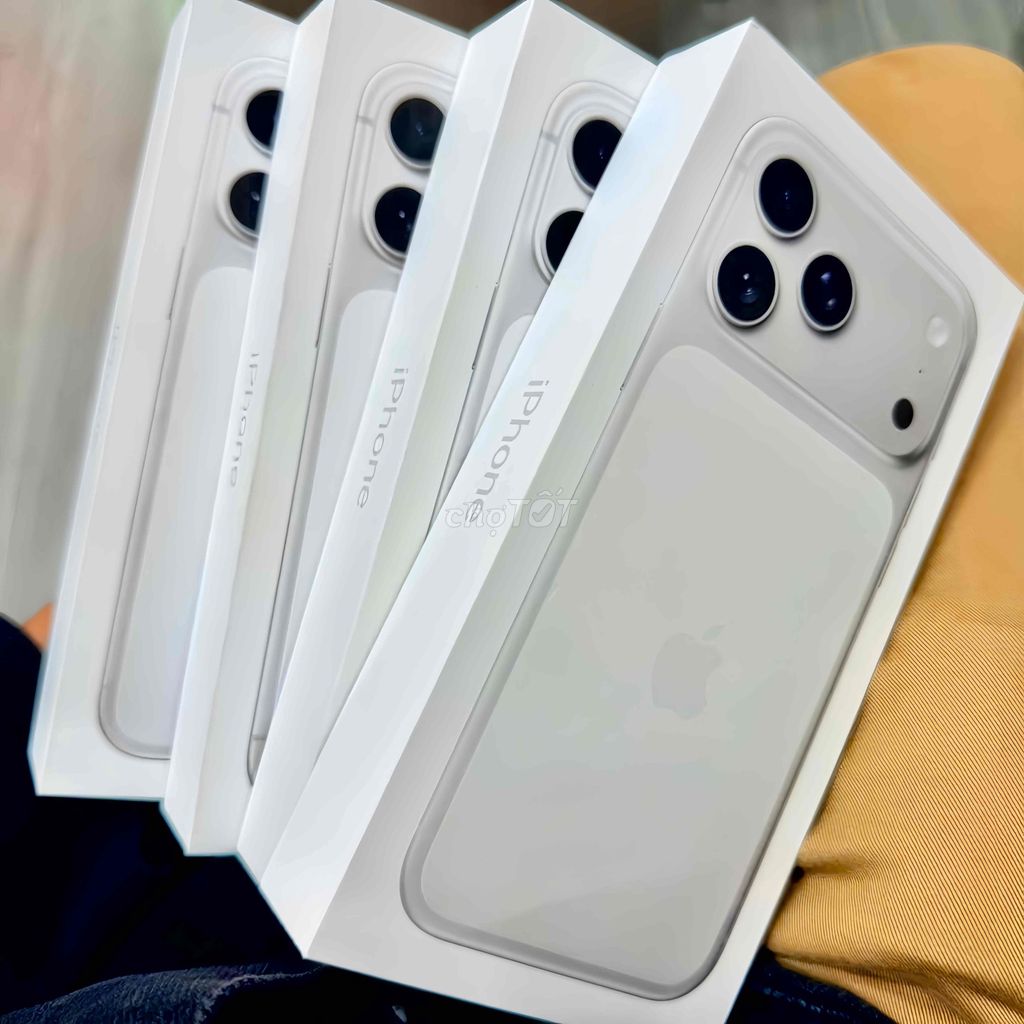 17 Pro Max 256GB Bạc Cty New Seal chưa kít hoạt. Mua bán Điện thoại tại Thành phố Bến Tre Bến Tre được đăng bởi Tiệm Nhà Táo hình 1